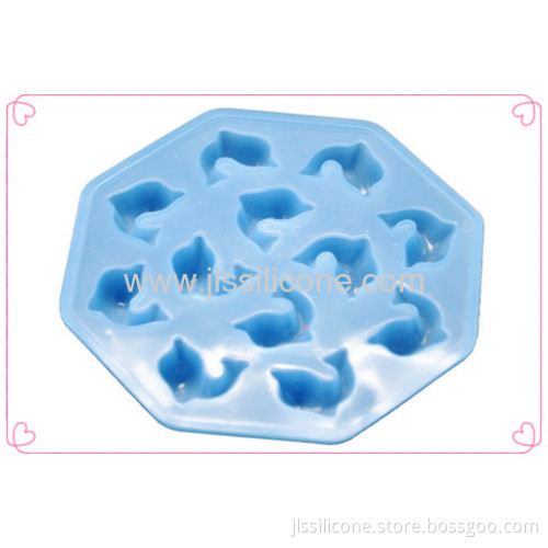 Dolphin Ice Cube Tray With 12 Cubes